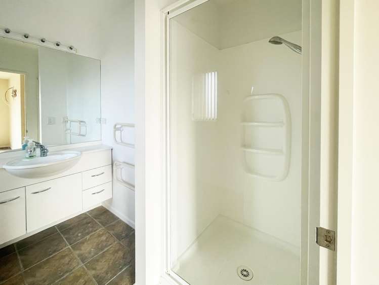 4 Riegler Place Belfast_10