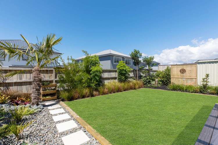 23 Kukuwai Avenue Red Beach_14