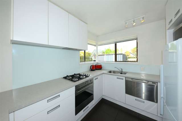 2/11 Rubens Place Burnside_1