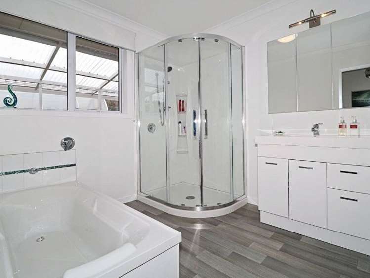 84 Lagan Street Bluff_11