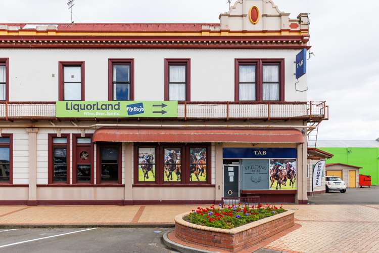 9 Manchester Square Feilding_13