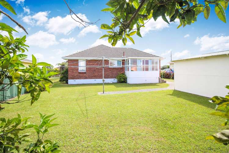 8 Mervan Street Mangere East_6