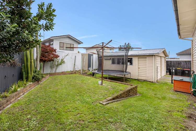 28 Marsden Road Stoke_17