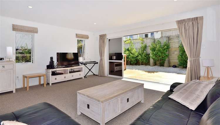 105 Parkview Drive Gulf Harbour_1