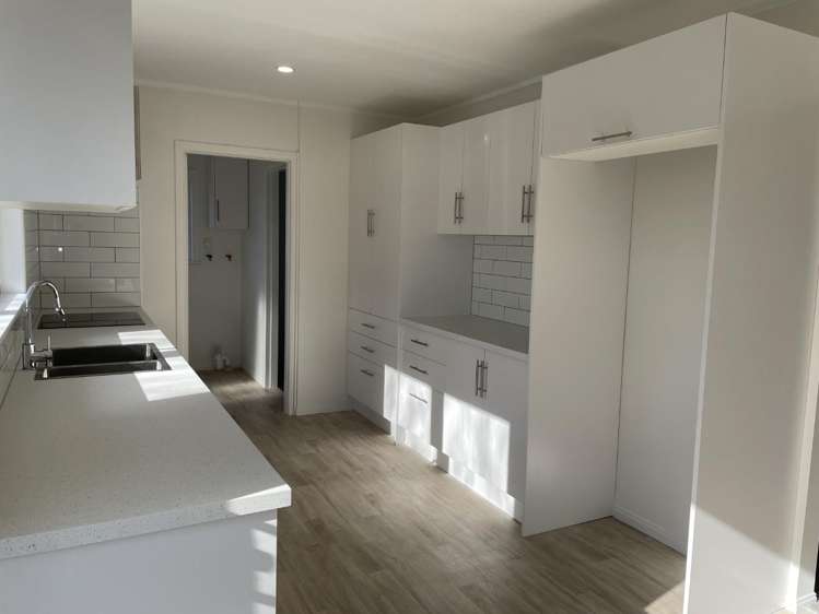 56 Beechdale Crescent 2671_1