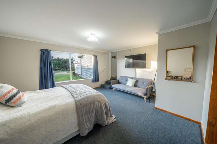 12 Drury Street East Colac Bay_13