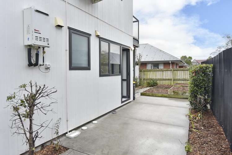 8/31 Buffon Street Waltham_12