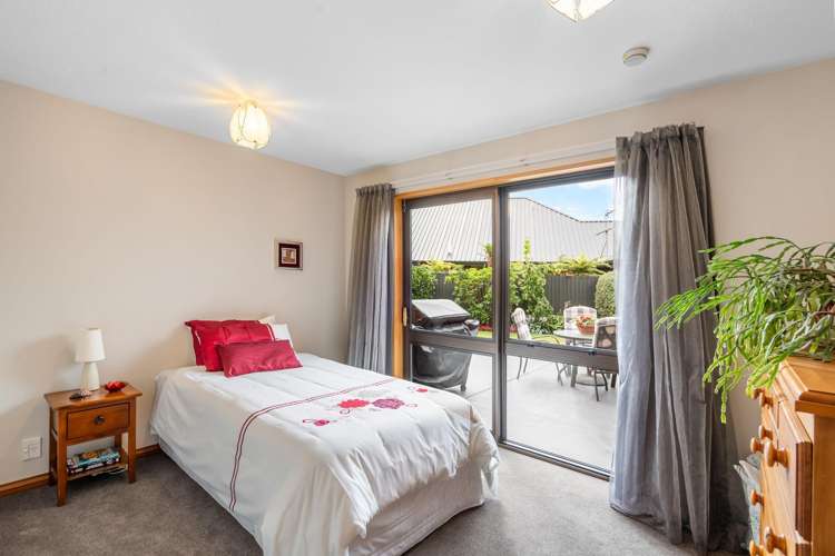 14 Brockhall Lane Avonhead_17