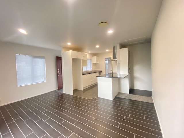 20A Lisa Rise 1679_3