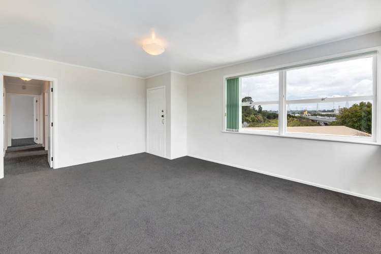 141 Flanshaw Road Te Atatu South_30