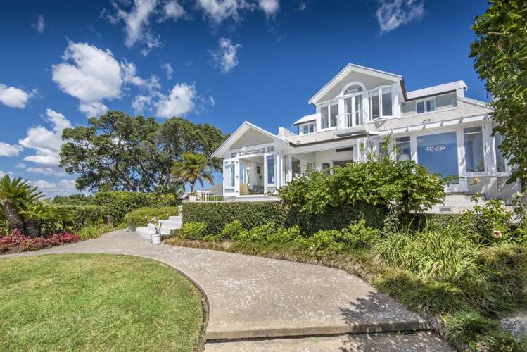 18 Hamana Street Narrow Neck_32