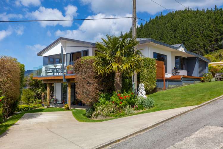 310 Port Underwood Road Whatamango Bay_13