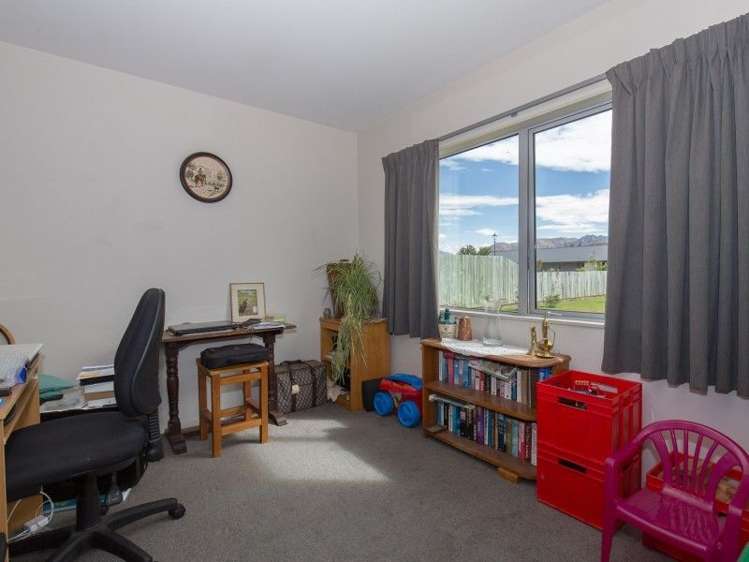 69 Dale Street Albert Town_11