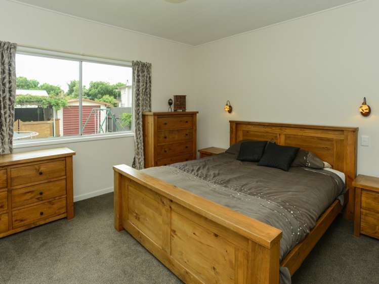 708 Murdoch Road East Akina_10