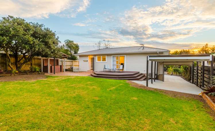 42 Commodore Drive Lynfield_24