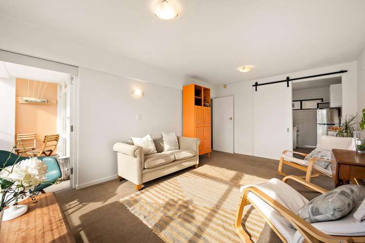 11/4 Claremont Grove_5