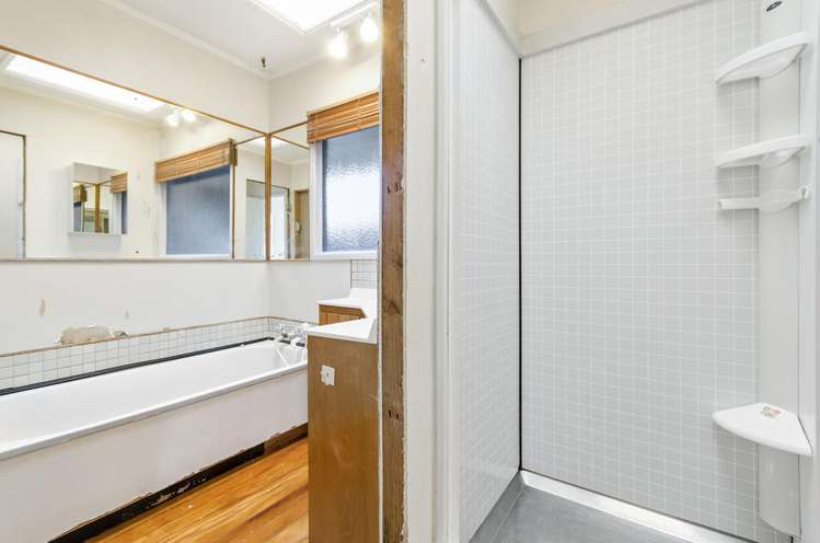 41 Tiroroa Avenue Te Atatu South_12