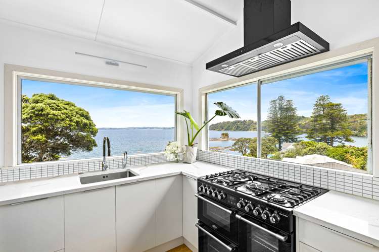 57 Grand View Road Leigh_12