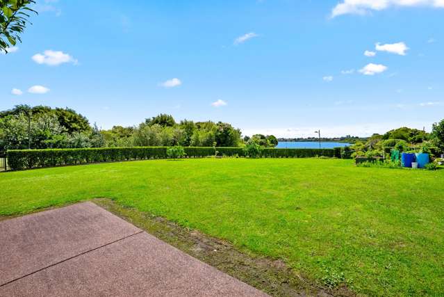 20 Pescara Point Karaka_1