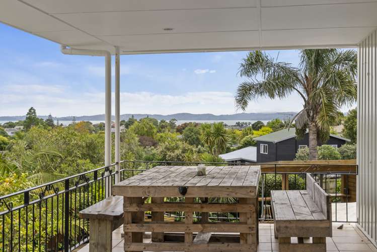 17 Shelly Bay Road Beachlands_10