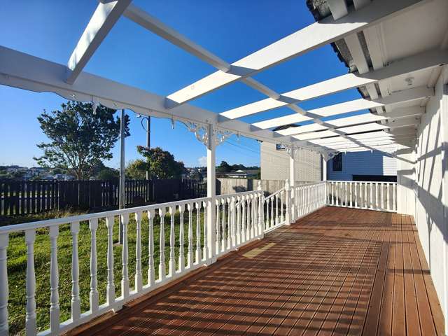 8 Revel Avenue Mount Roskill_4
