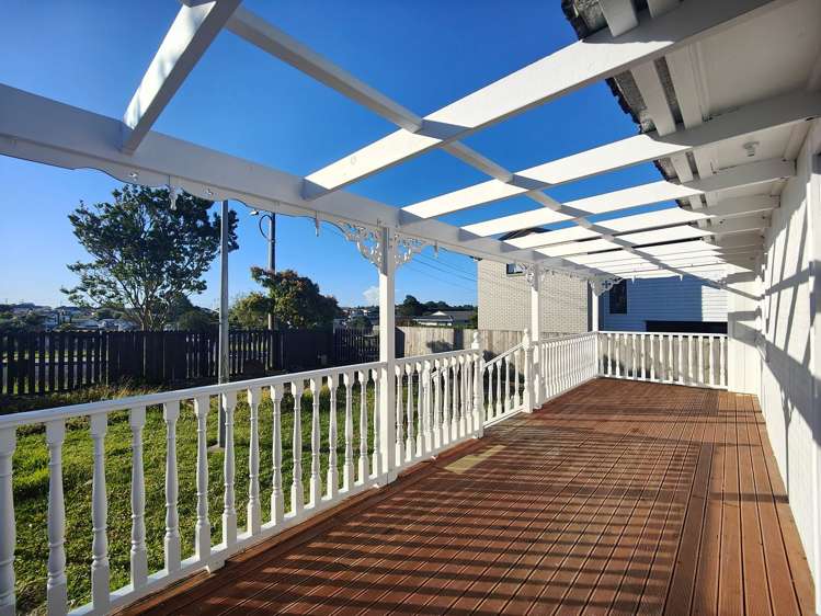 8 Revel Avenue Mount Roskill_4