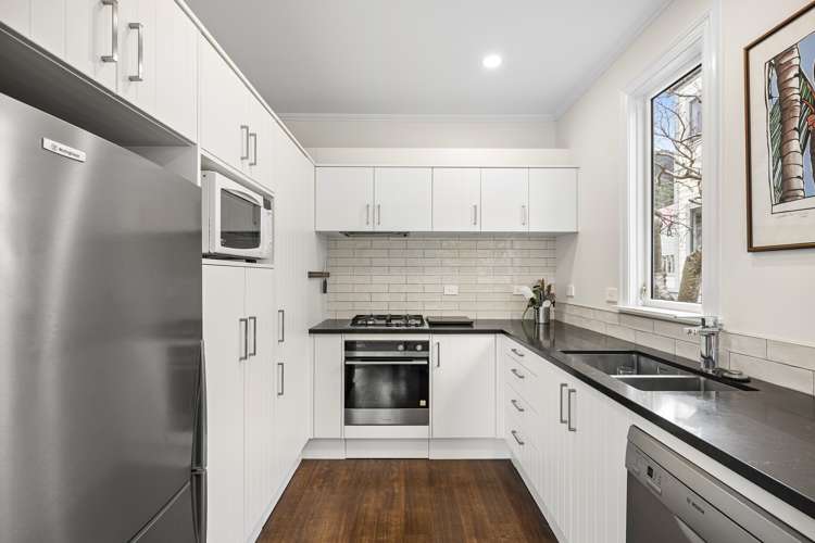 1/23 Glenbervie Terrace Thorndon_4