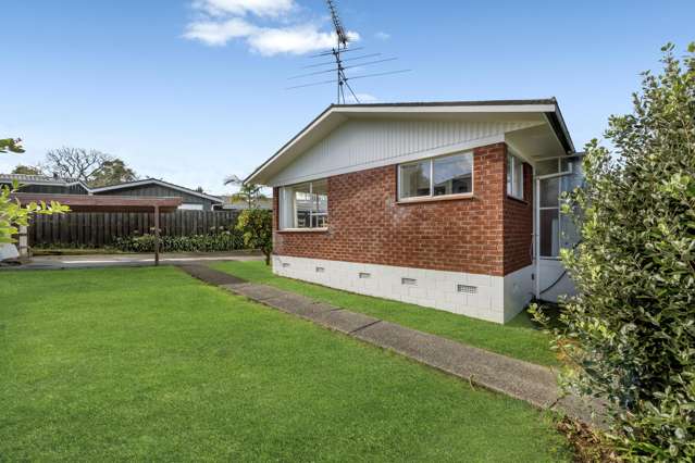 2/30 Galsworthy Place Bucklands Beach_2