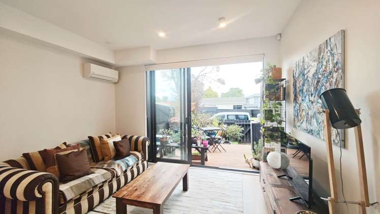 10B Sunward Rise Glenfield_2