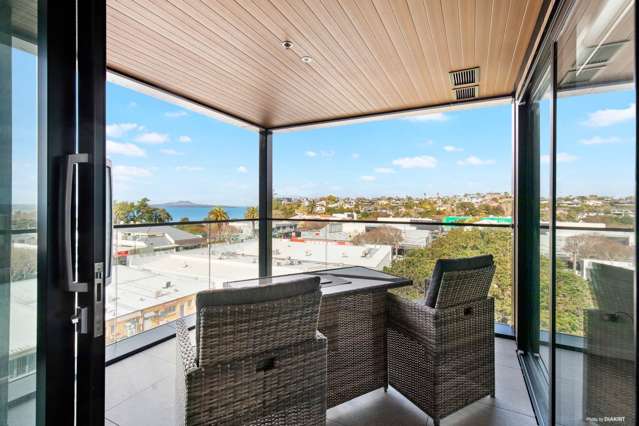 411/4 Bute Road Browns Bay_1