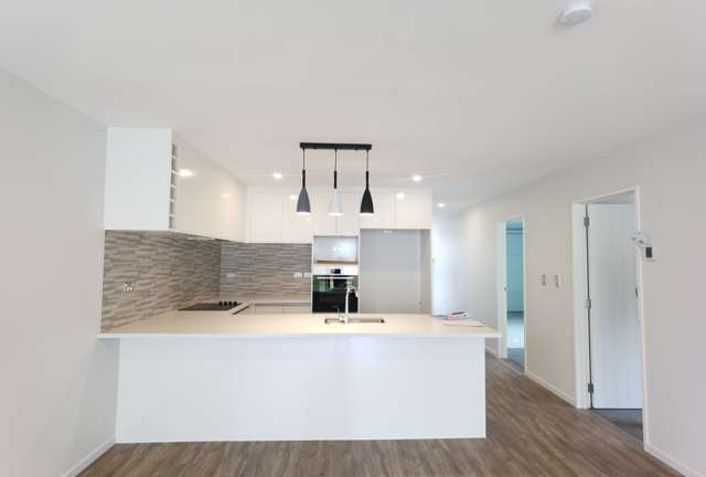 8 Waka Ama Road 1657_1