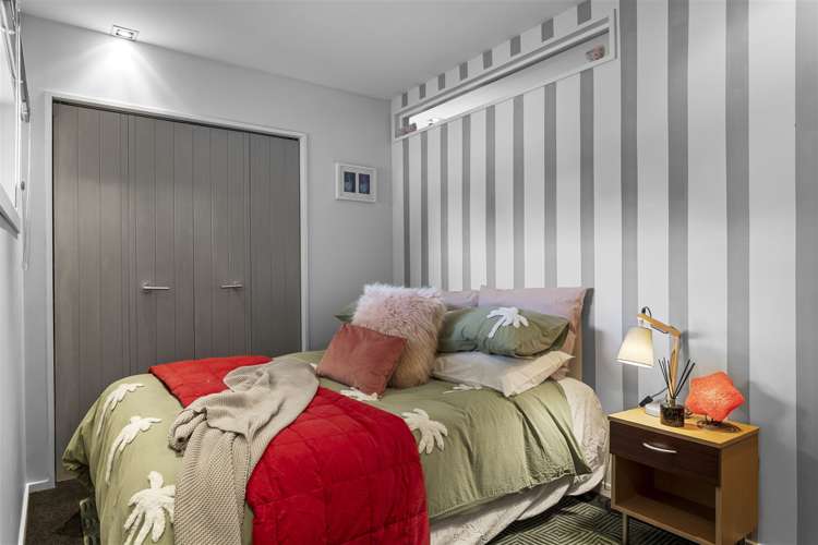 7 Monks Parade The Pines Beach_16