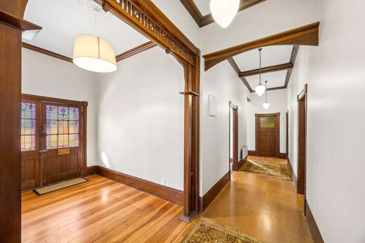 128 The Drive Epsom_7