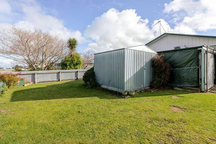 9/25 Queen Street Dannevirke_17