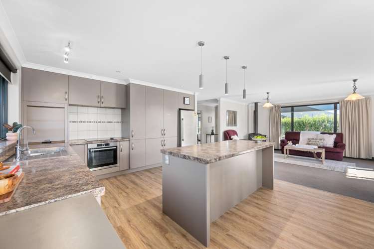 18 Avening Close Blenheim Central_6