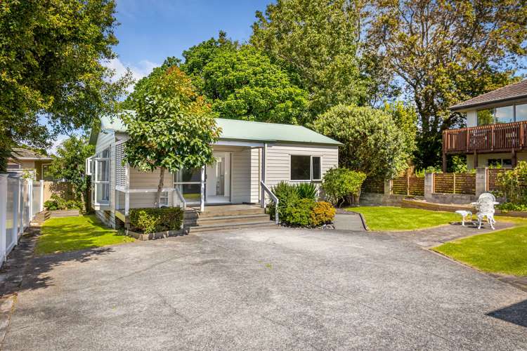31 Covil Avenue Te Atatu South_13