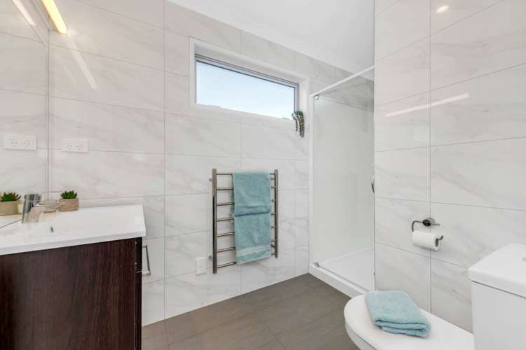 29 Defender Crescent Beachlands_21