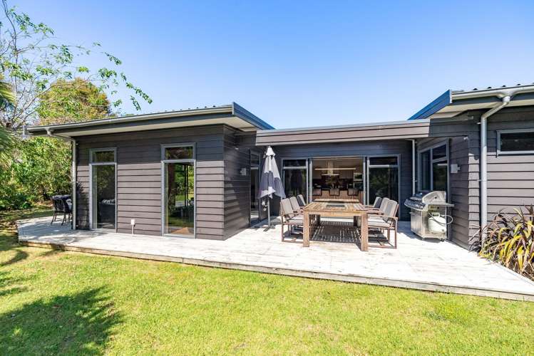 1 Coral Place Matapouri_26