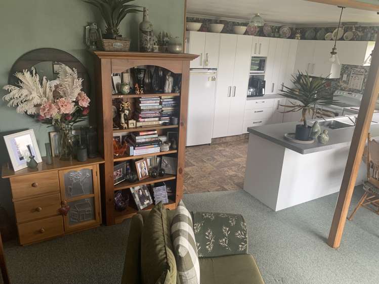 42 Pounawea Road Owaka_5