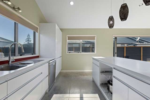 14 Surfers Avenue Waihi Beach_4