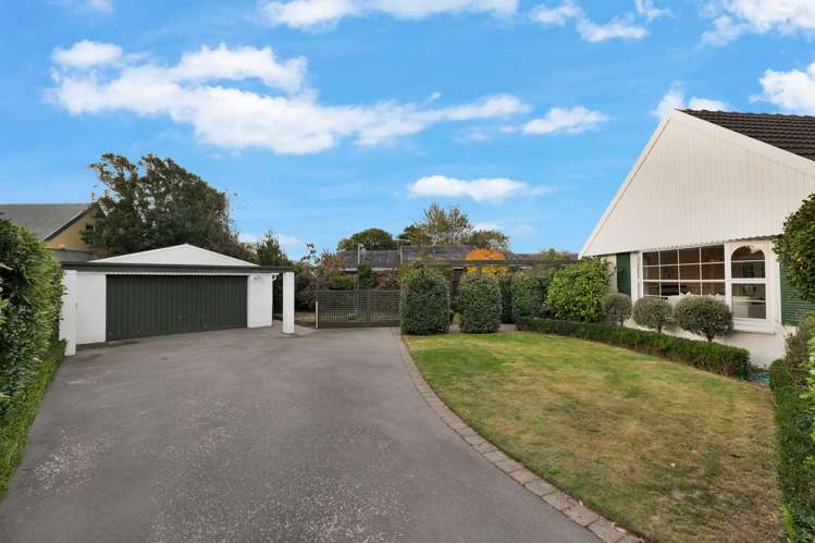 8 Skye Place Burnside_24