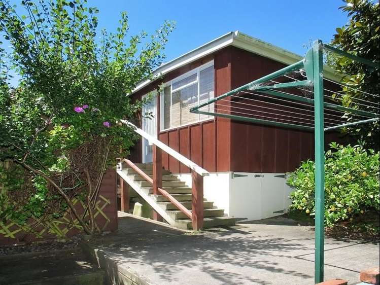 8 Pukerua Beach Road Pukerua Bay_21