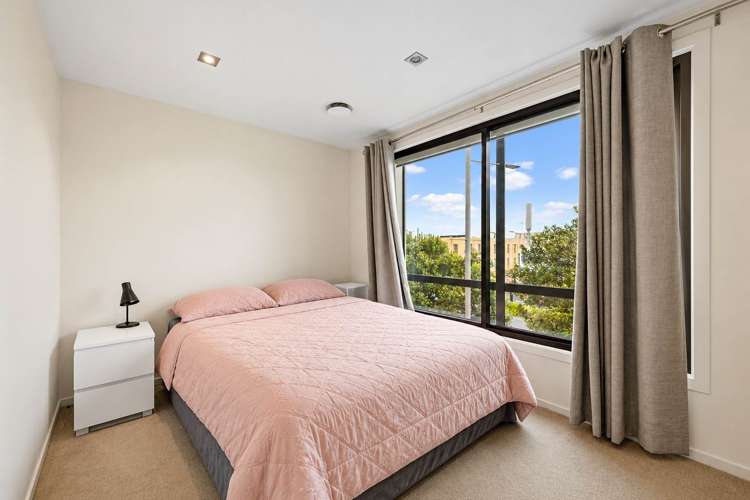 8 Dockside Lane City Centre_4