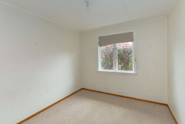 38 Woodward Street East Featherston_8