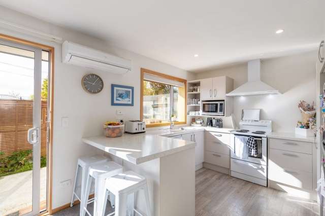 6 Buxton Terrace St. Martins_2