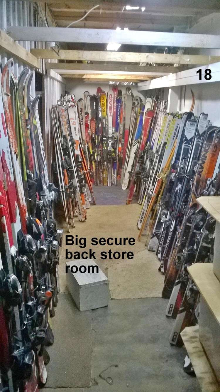 12 Frye Crescent Albert Town_14