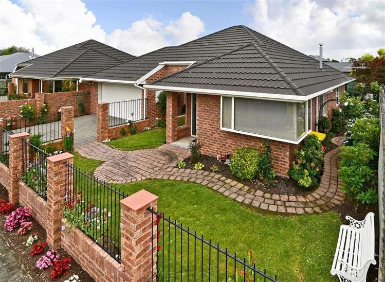 2/70 Brigham Drive Halswell_1