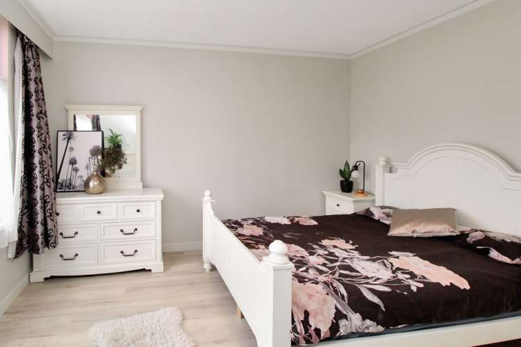 64 Allardice Street Dannevirke_4