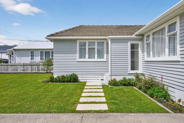 7 Fitzherbert Road Wainuiomata_25