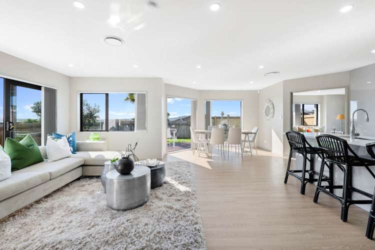 28 Arrowsmith Drive Clover Park_9